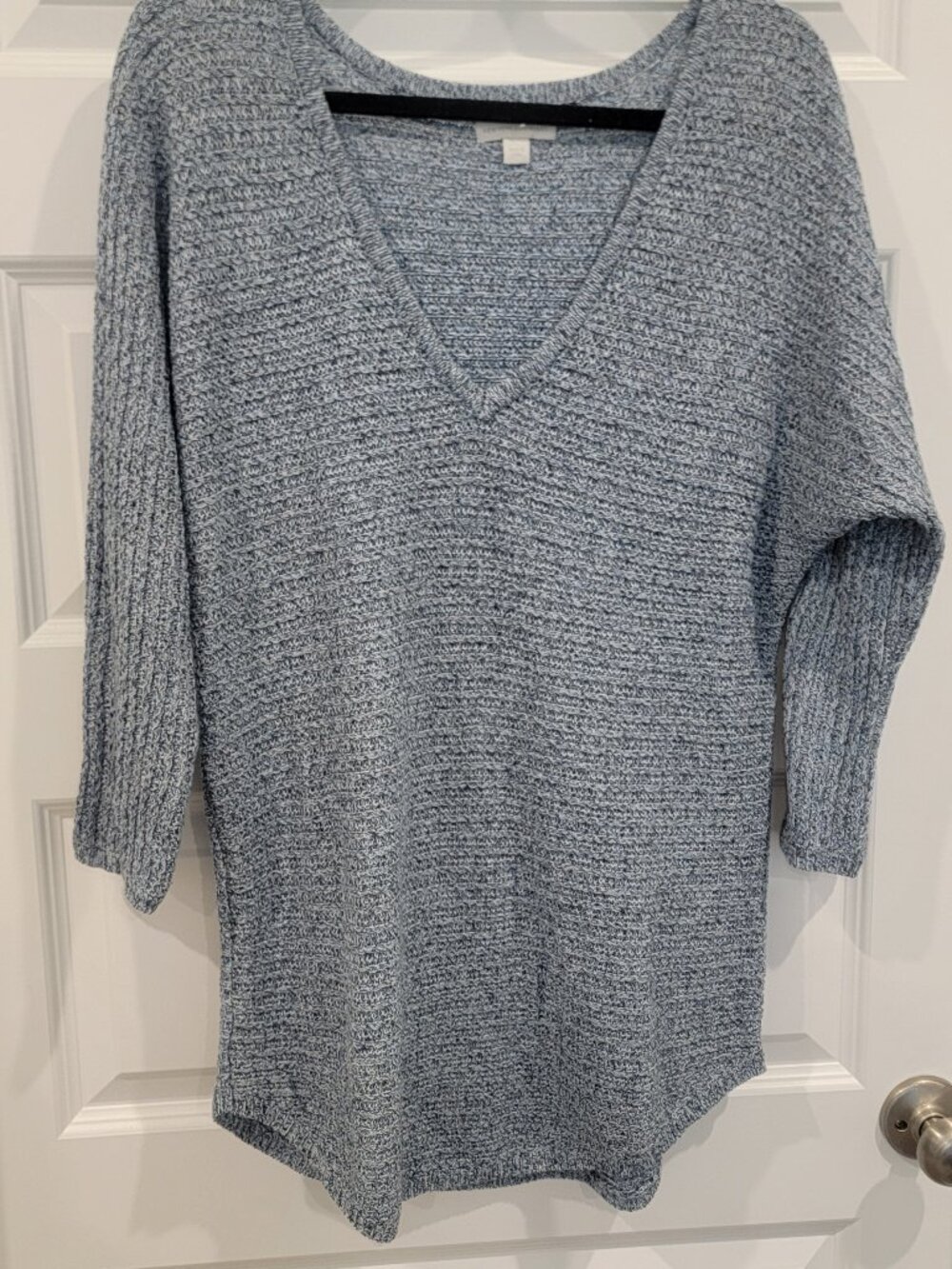 New York & Company V-neck pullover sweater Size Large Women